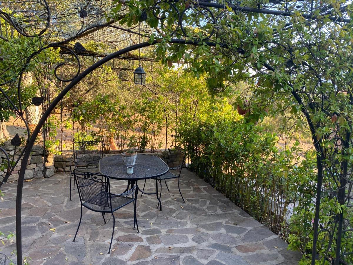 Li Paduleddi Country Guest House Olbia Ngoại thất bức ảnh